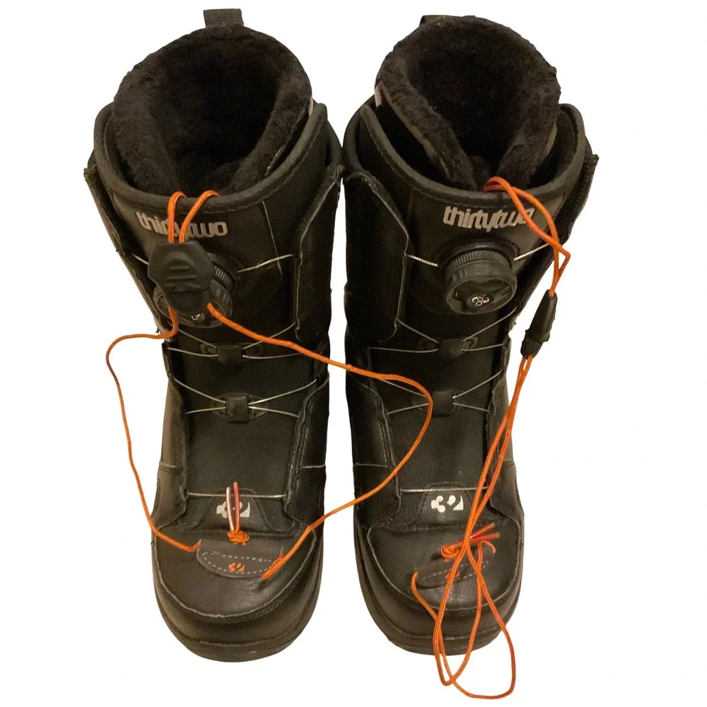 ThirtyTwo Snowboard Boots Black Intuition Heat Moldable Liners‎ size 9 women